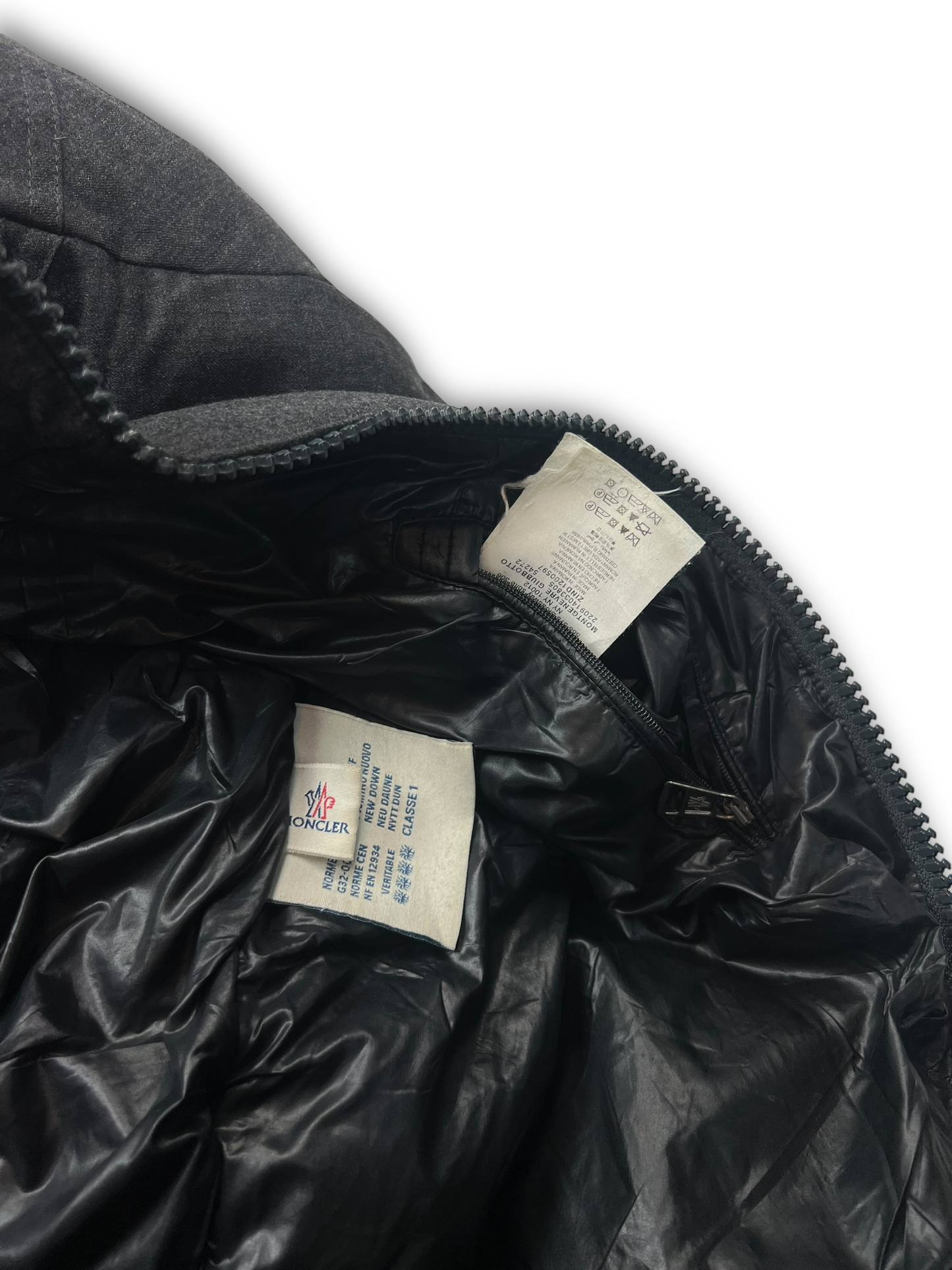 Moncler Puffer Jacket (M)