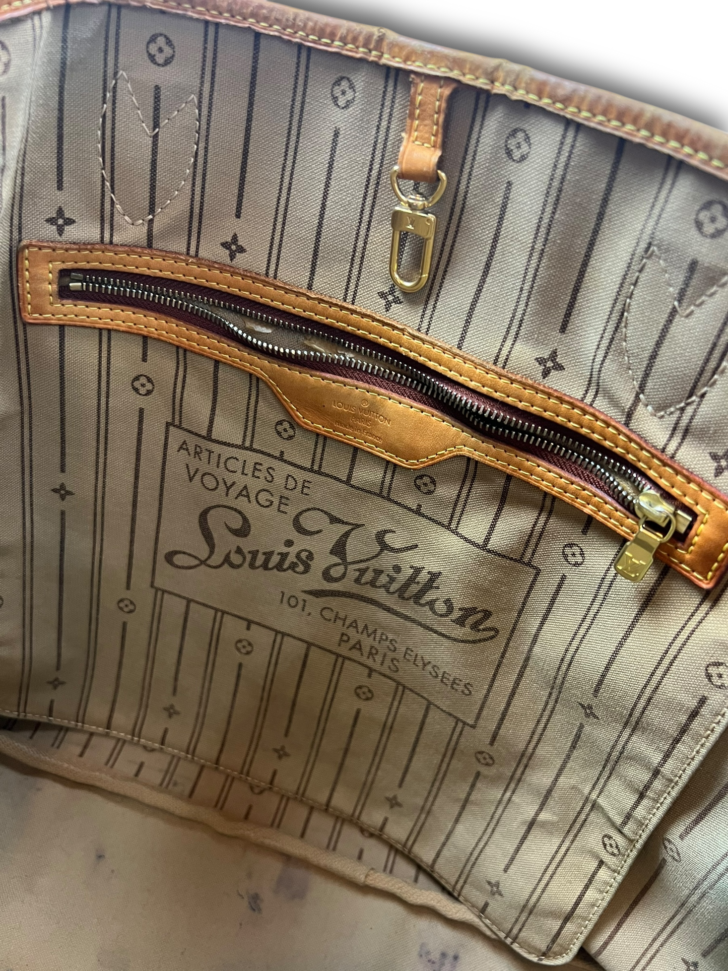 Louis Vuitton Neverfull