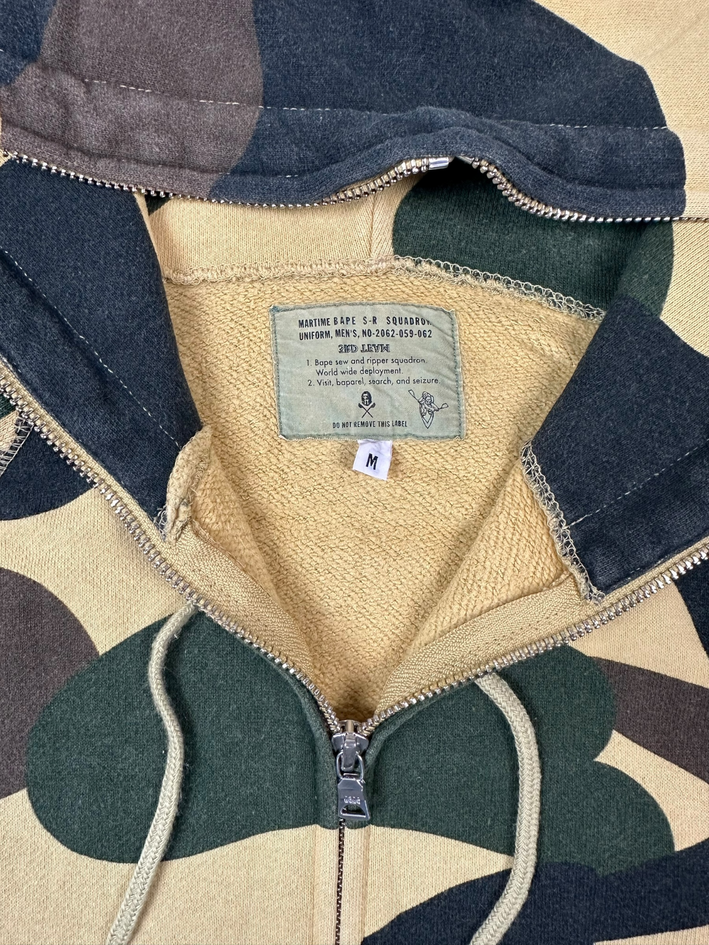 A Bathing Ape Zip Up (M)