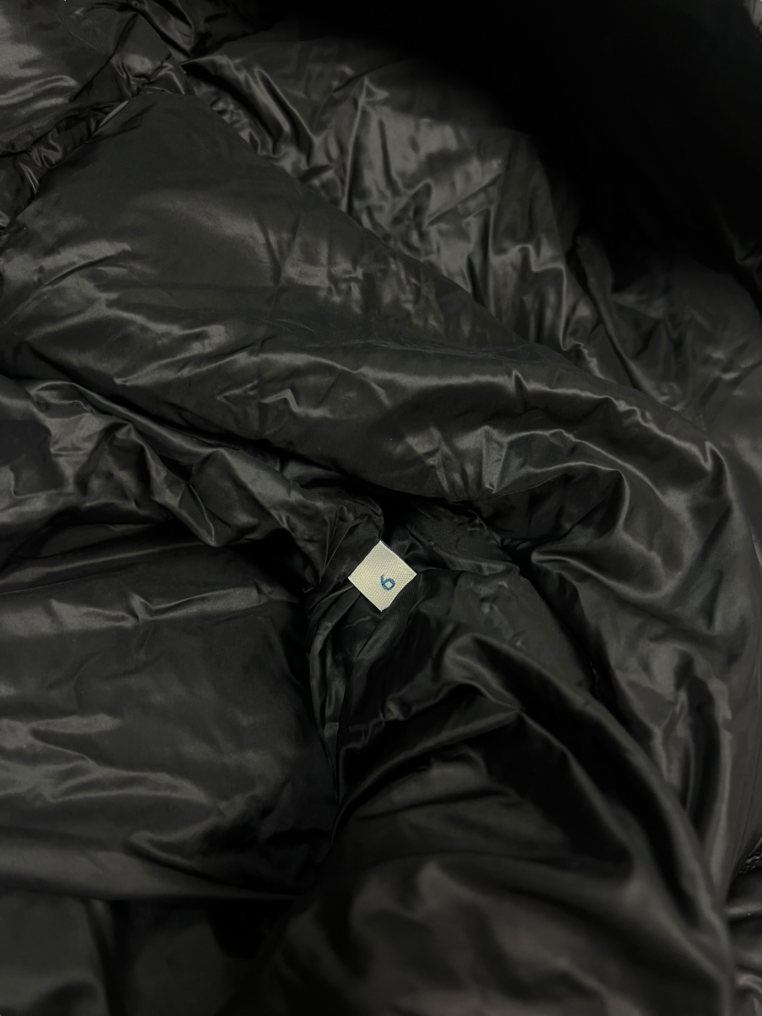 Moncler Puffer Jacket (L)