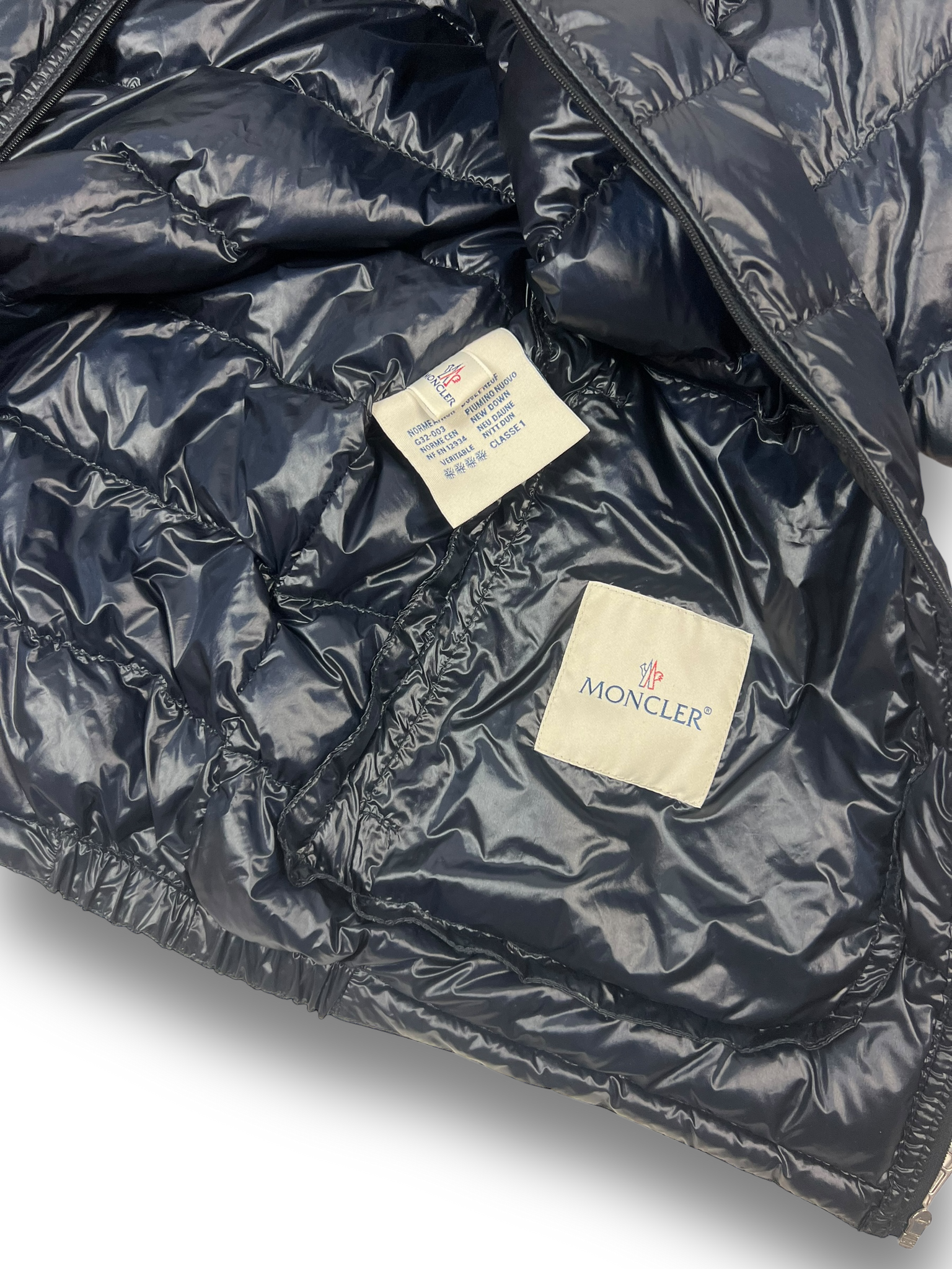 Moncler Jacket (M)