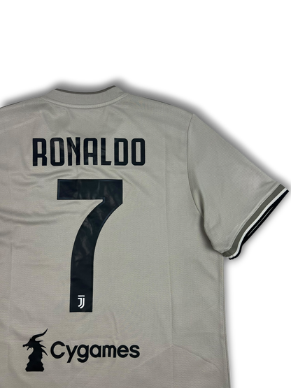Adidas Juventus Jersey (L)