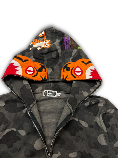 A Bathing Ape Zip Up (M)