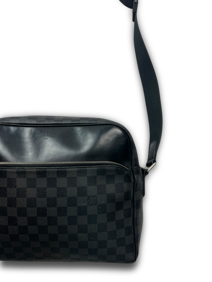 Louis Vuitton Dayton Reporter Damier Graphite MM