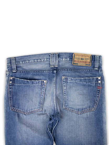 Diesel Jeans (36)
