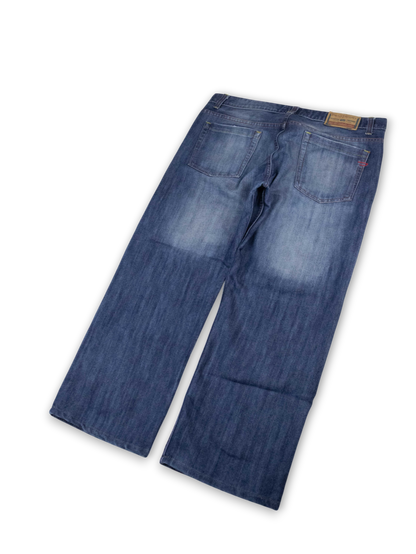 Diesel Jeans (40)