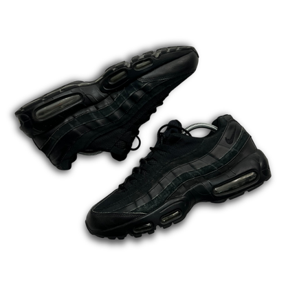 Nike Air Max 95 (42.5)