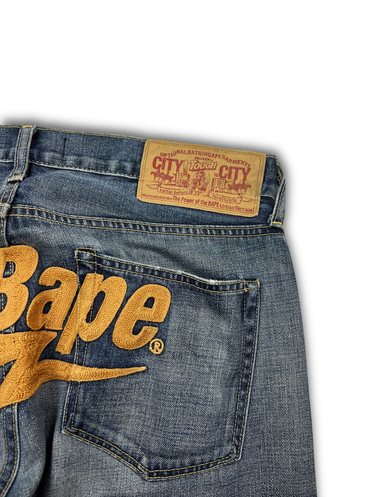 A Bathing Ape Jeans (M)