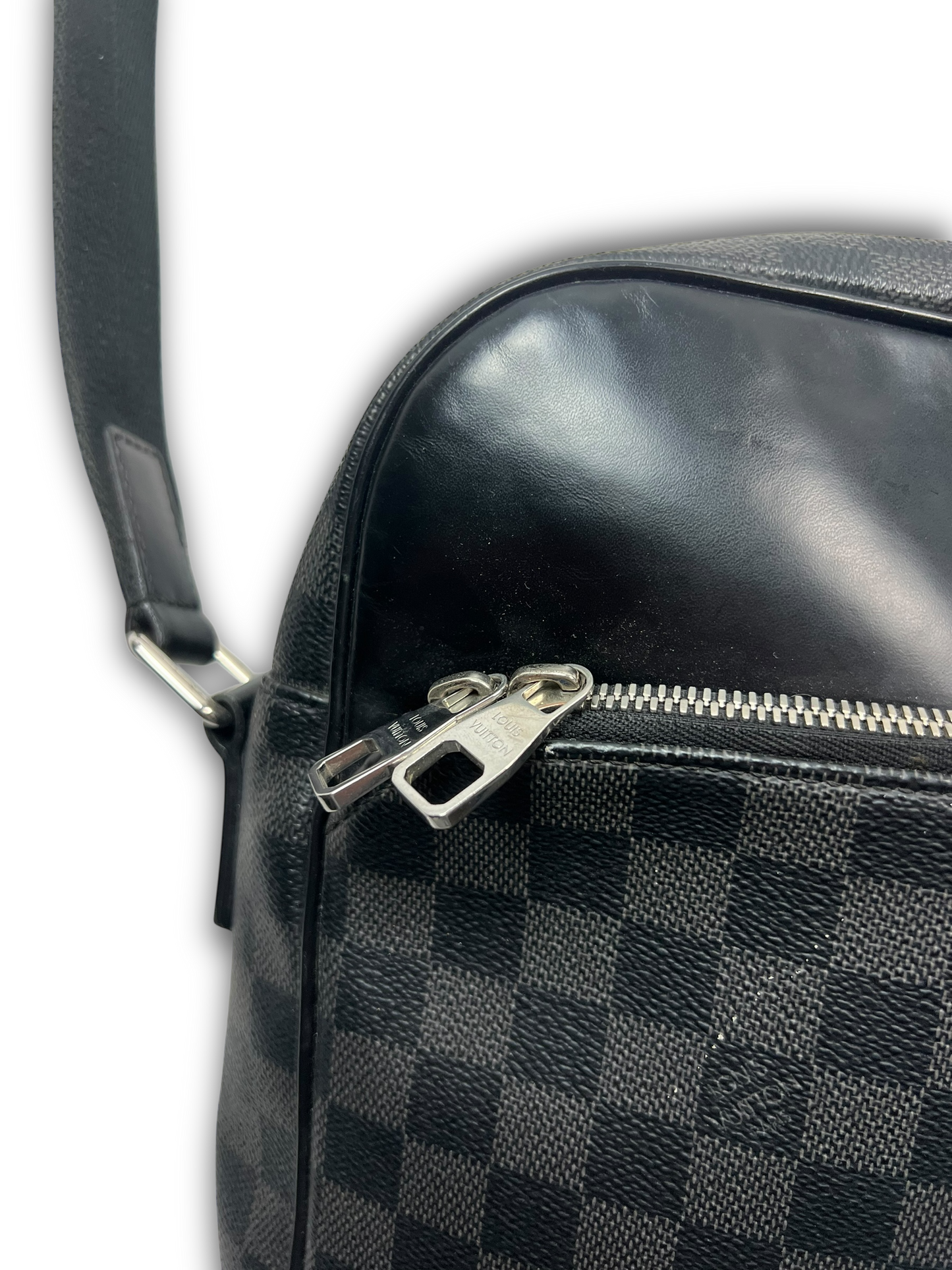 Louis Vuitton Dayton Reporter Damier Graphite MM