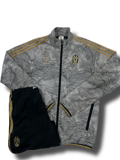 Adidas Juventus Tracksuit (S)