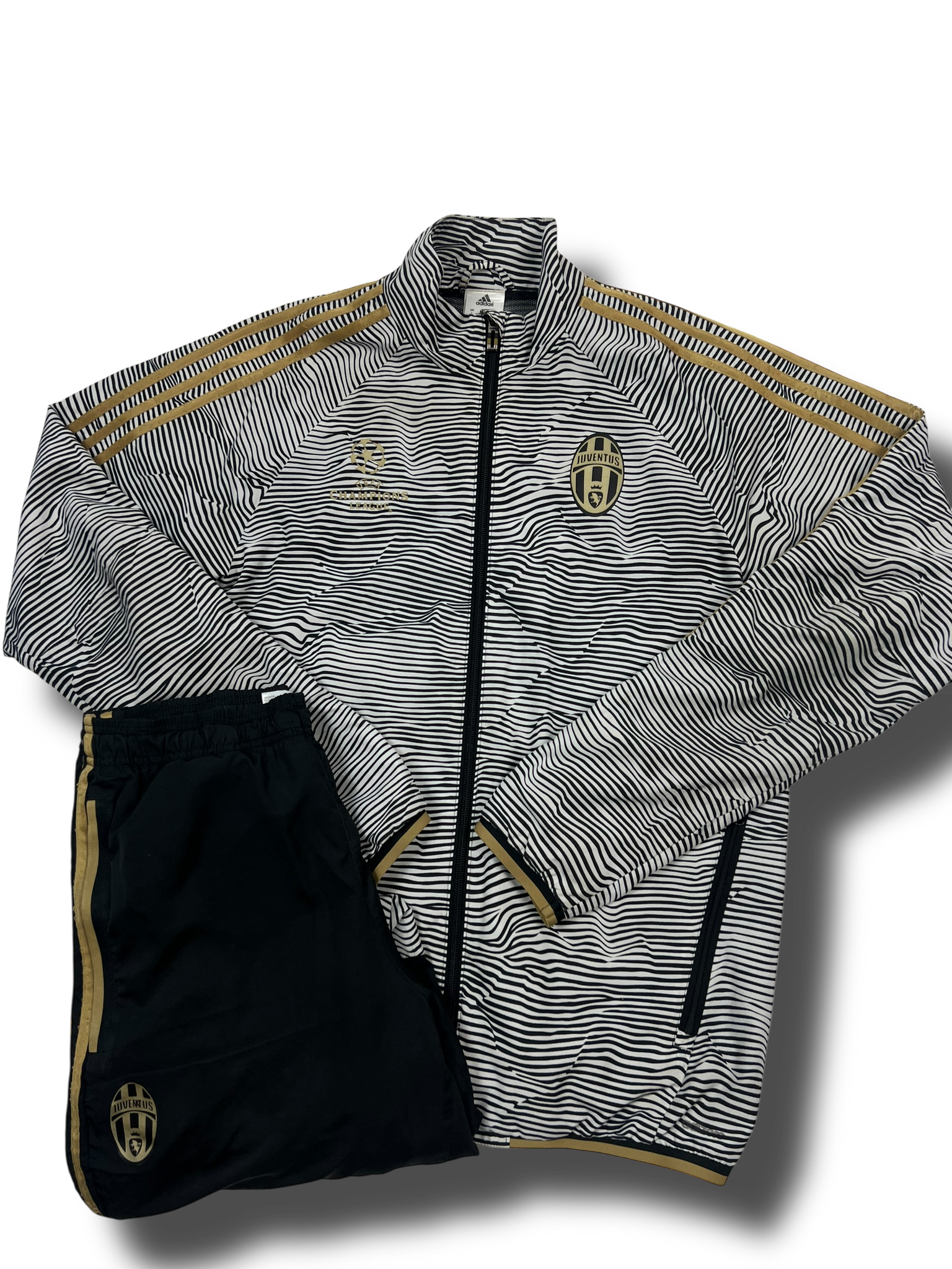 Adidas Juventus Tracksuit (S)