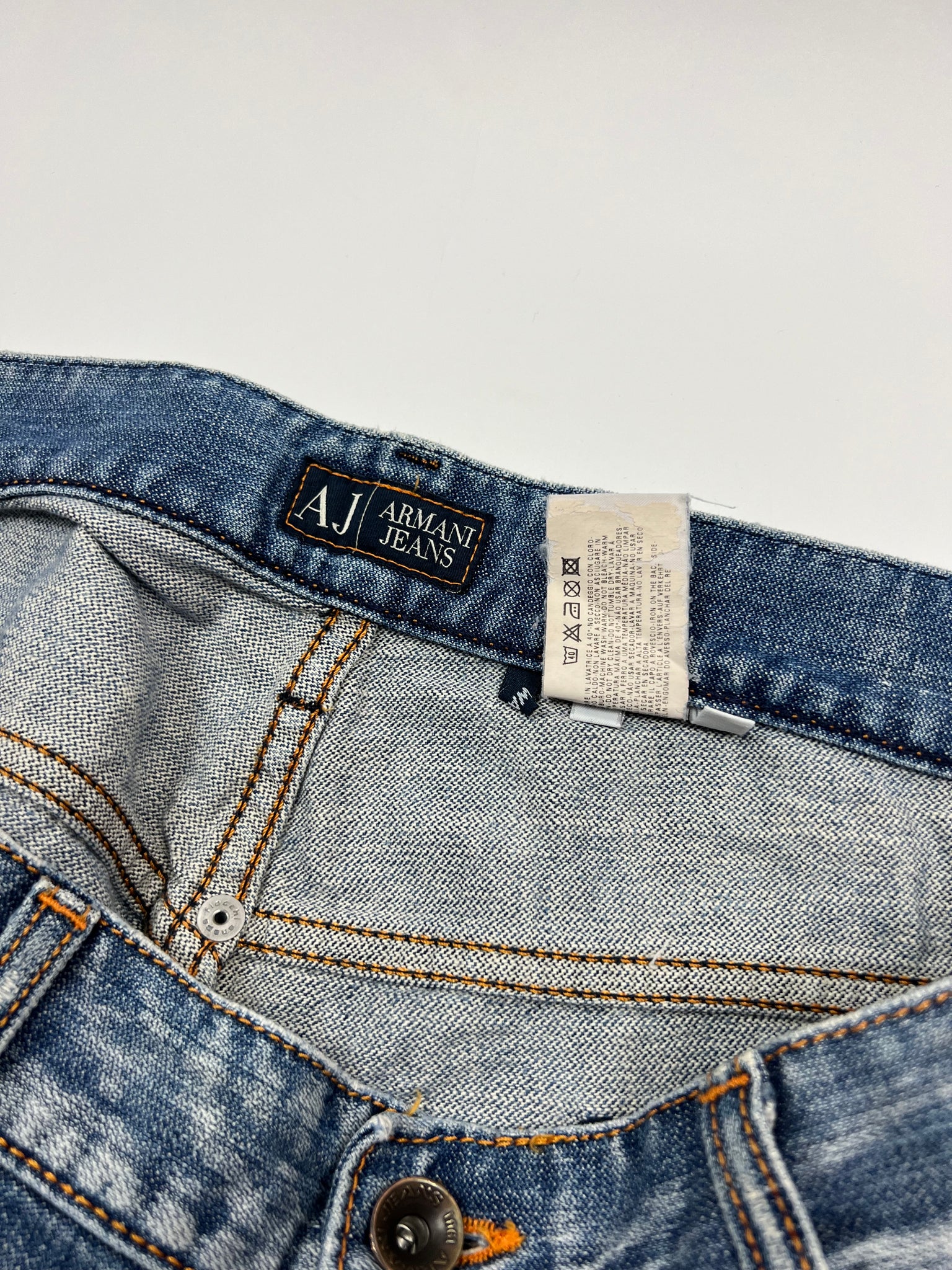 Armani Jeans (40)