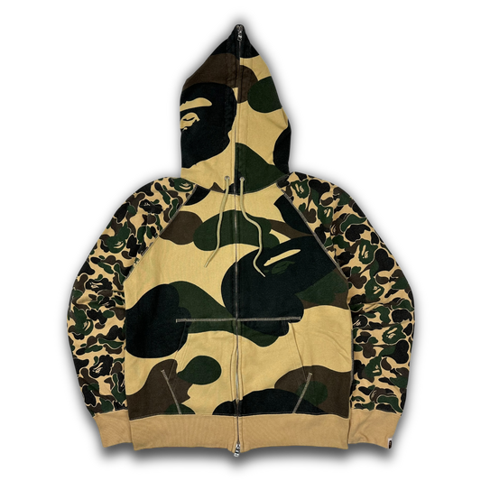 A Bathing Ape Zip Up (M)