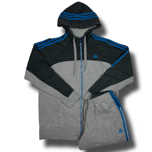 Adidas Tracksuit (L)