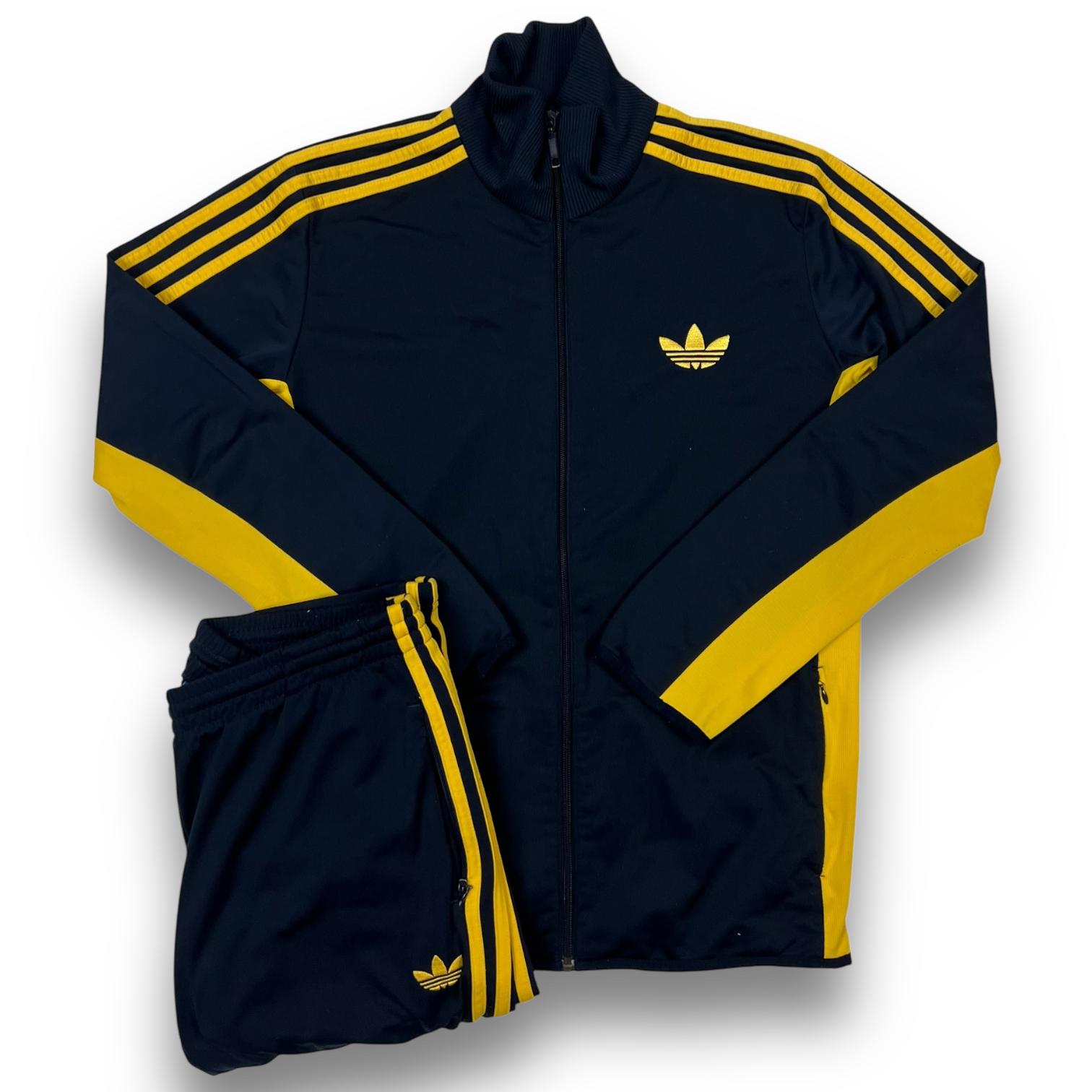 Adidas Tracksuit (L)