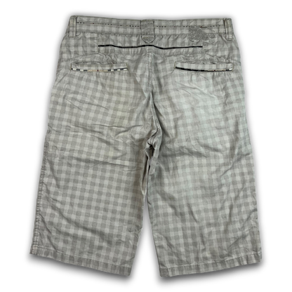 Burberry Shorts (30)
