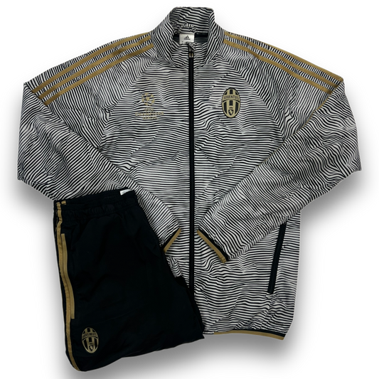 Adidas Juventus Tracksuit (S)