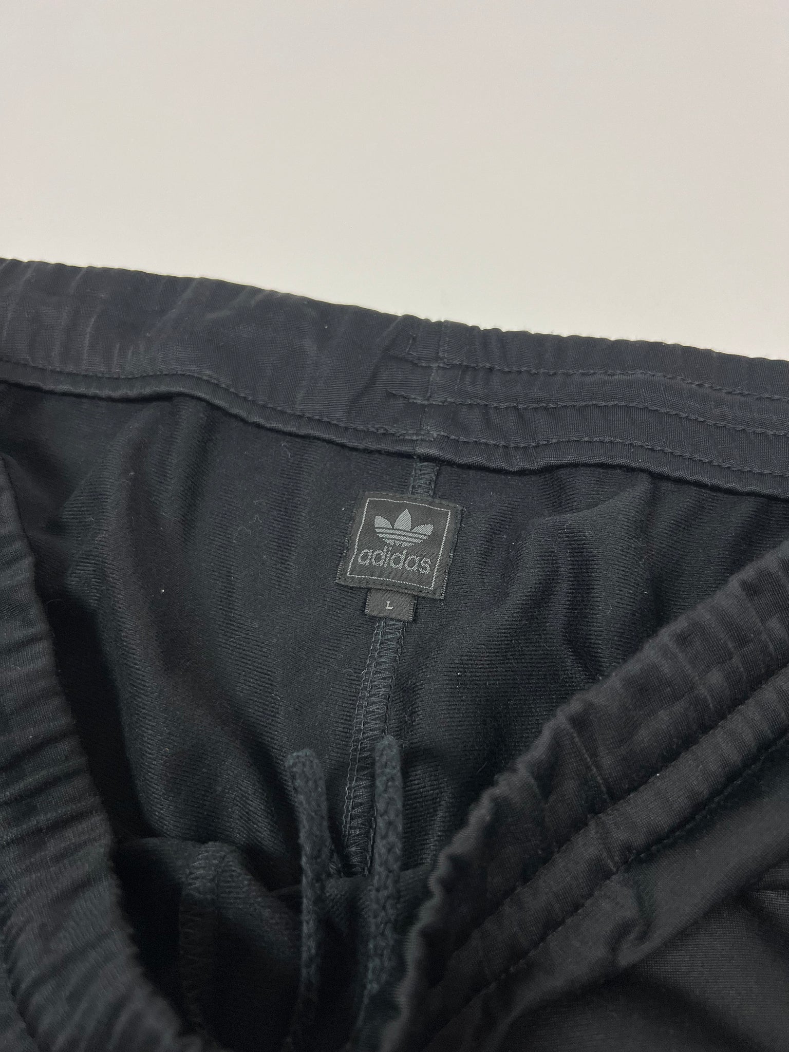 Adidas Trackpants (L)