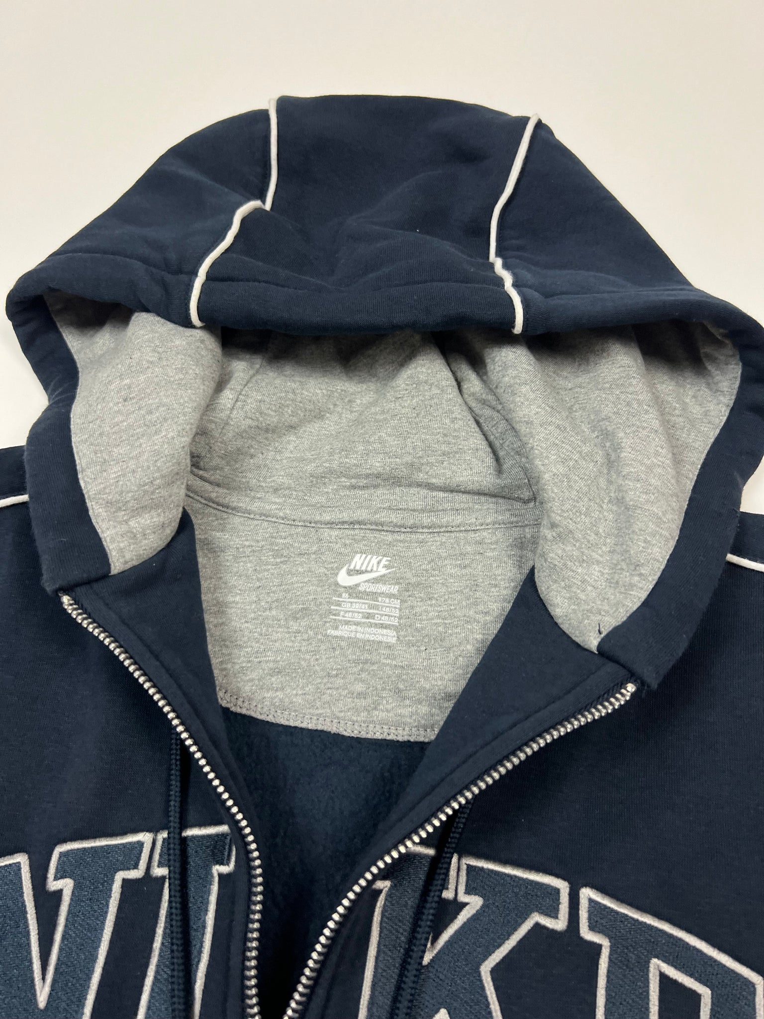 Nike Zip Up (M)