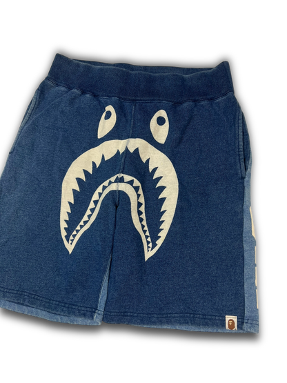 A Bathing Ape Shorts (M)