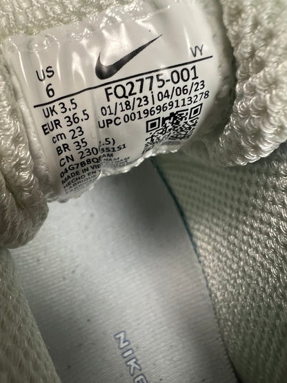 Nike Air Shox (36.5)