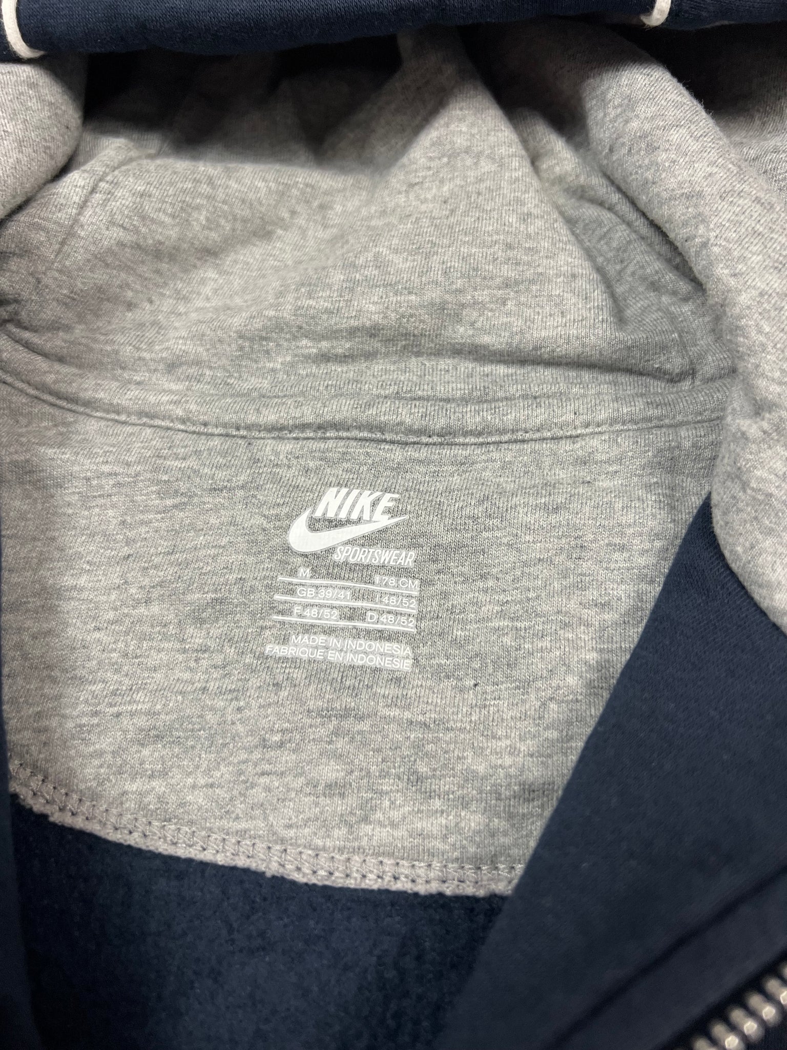 Nike Zip Up (M)