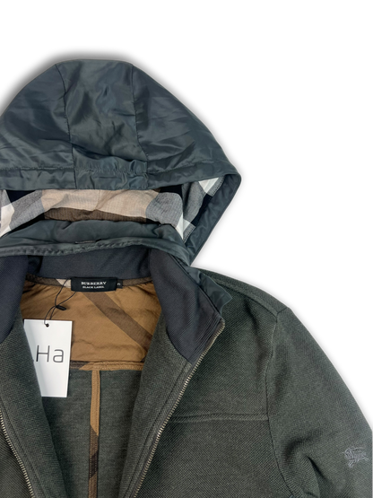 Burberry Zip Up (M)