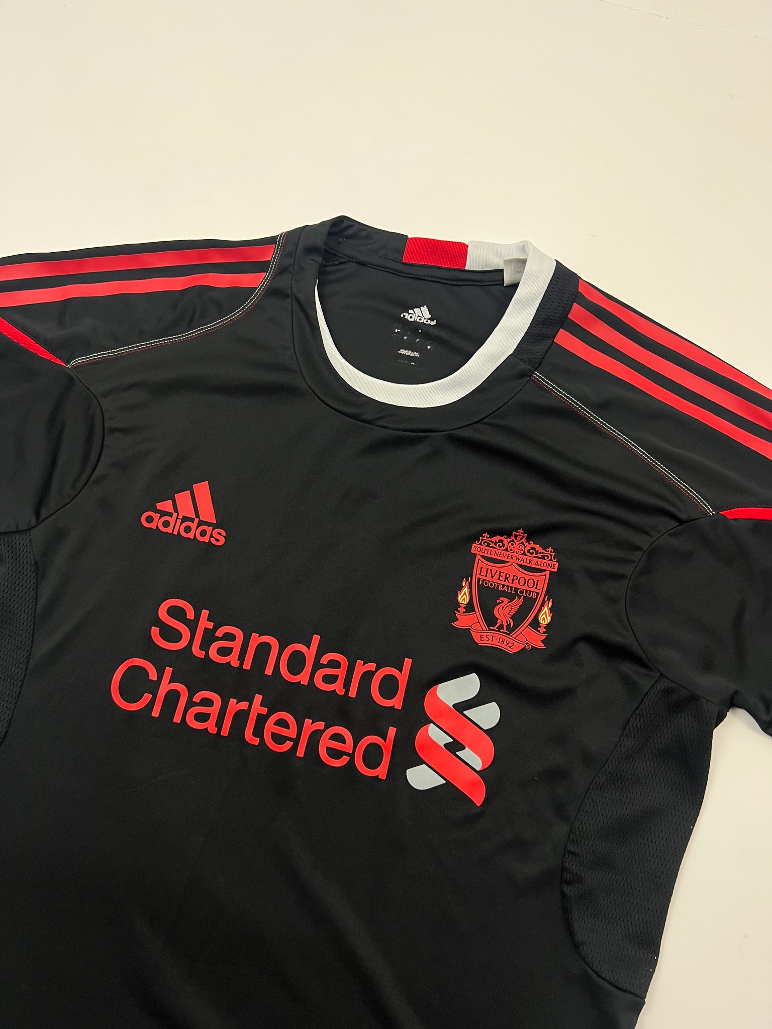 Adidas Liverpool Jersey (M)